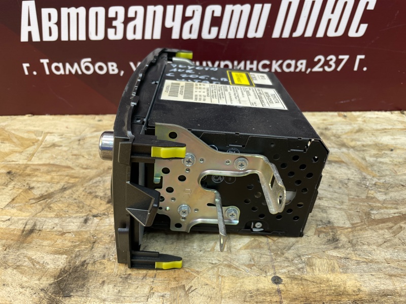 Магнитола штатная