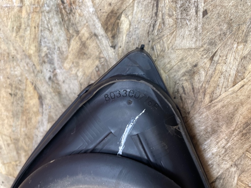 Уплотнитель стекла      двери