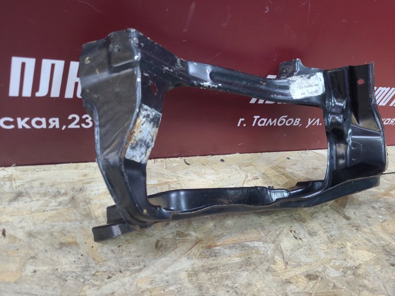 Кронштейн фары