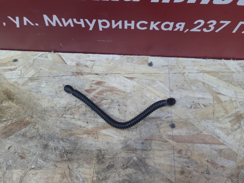 Трубка главного цилиндра сцепления