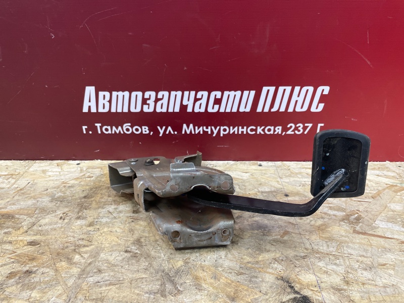 Педаль тормоза