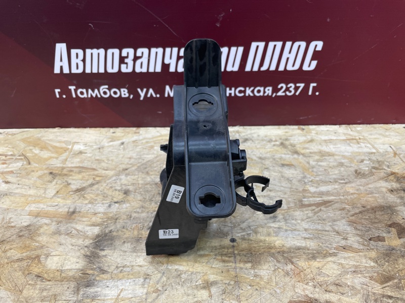 Педаль сцепления