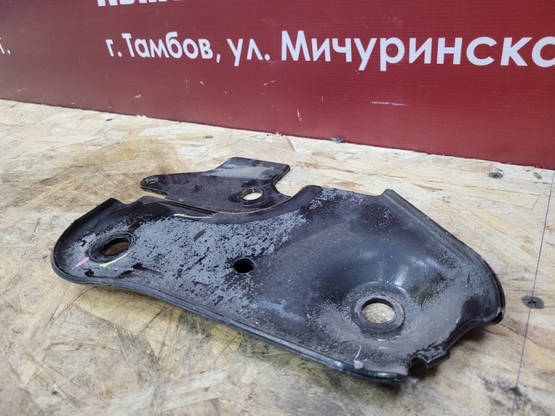 Кронштейн подрамника