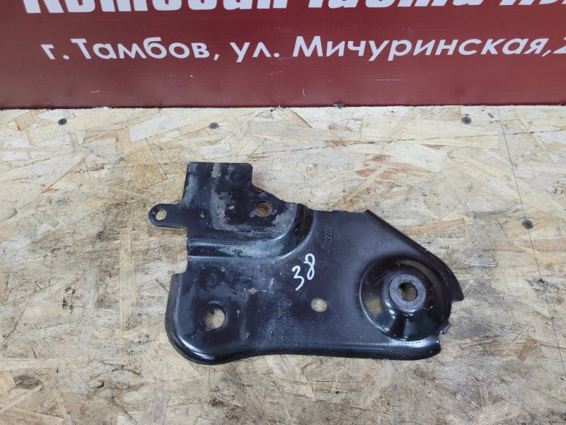 Кронштейн подрамника