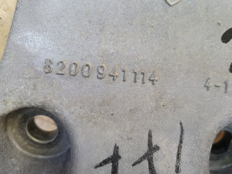 Кронштейн генератора