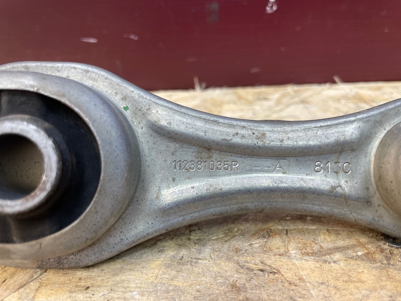 Опора двигателя