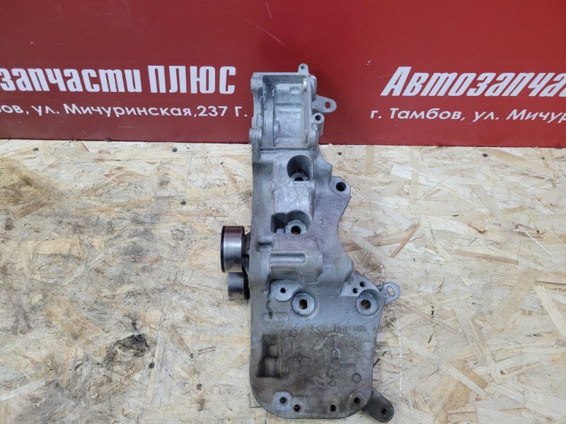 Кронштейн генератора