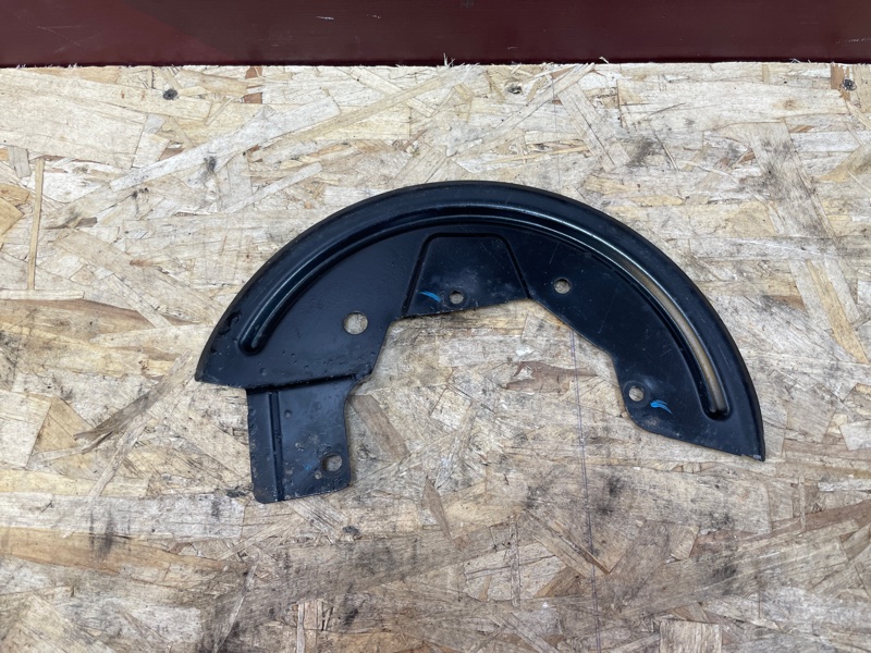 Пыльник тормозного диска