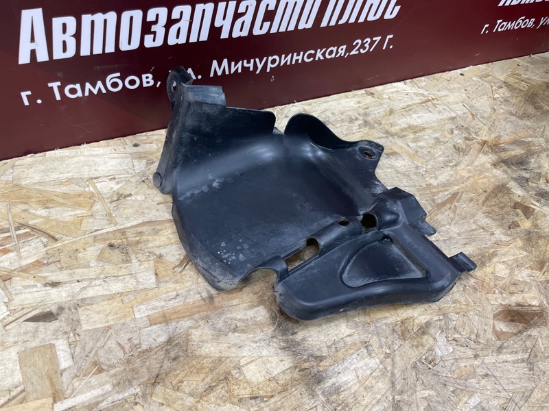 Пыльник двигателя