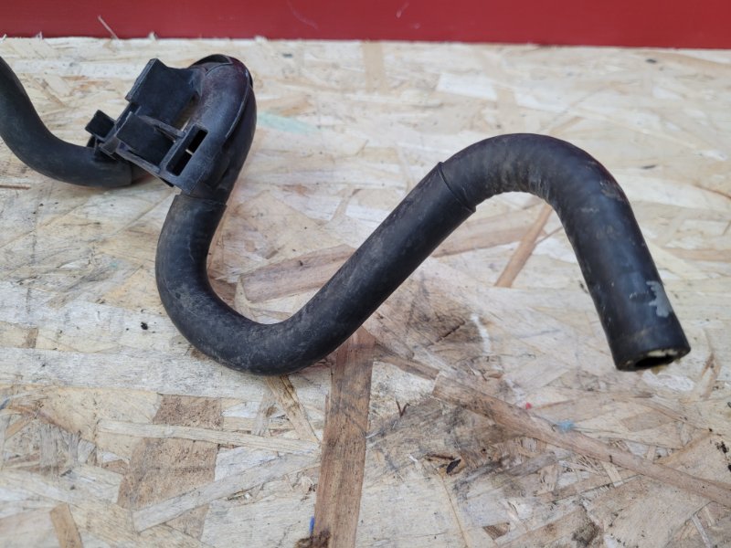 Патрубок радиатора