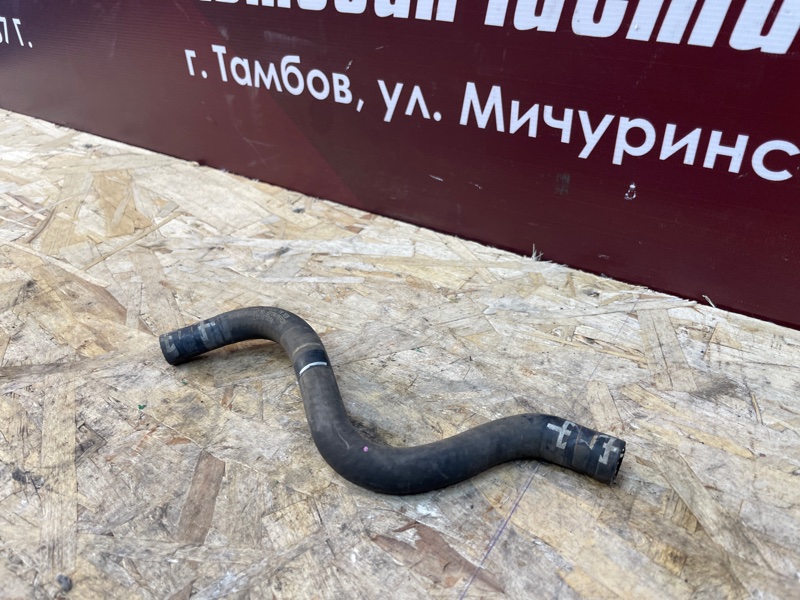 Патрубок от бачка антифриза