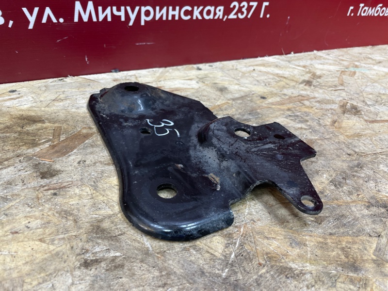 Кронштейн подрамника