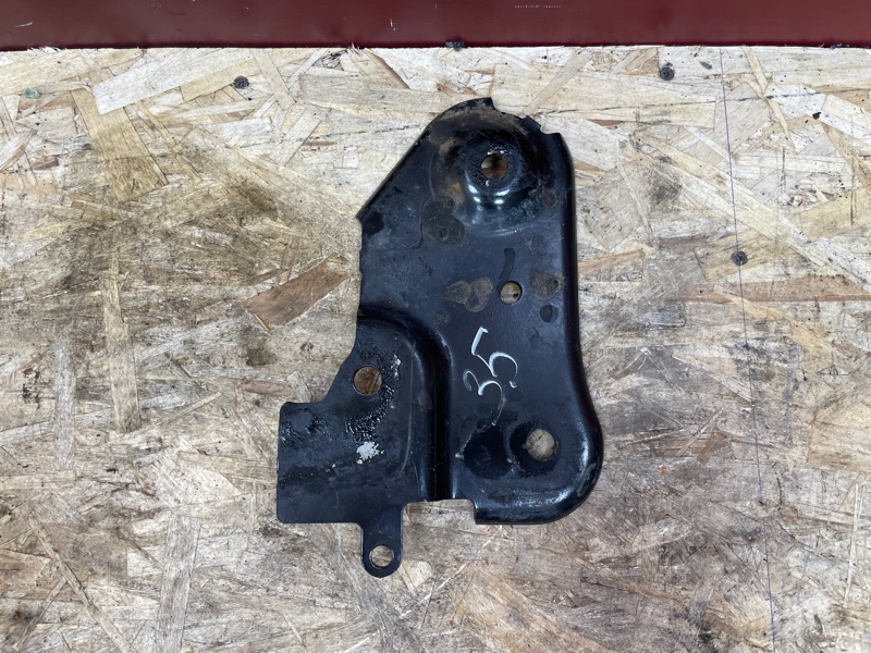 Кронштейн подрамника