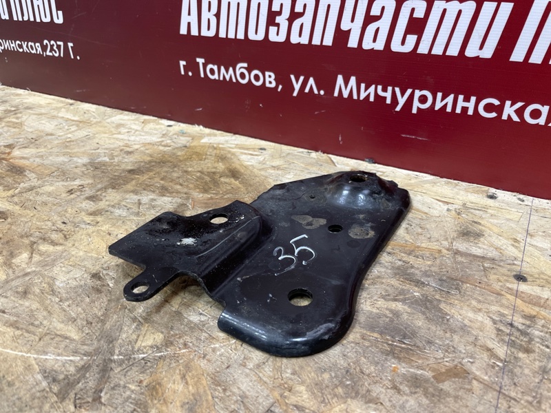 Кронштейн подрамника