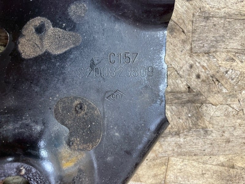 Кронштейн подрамника