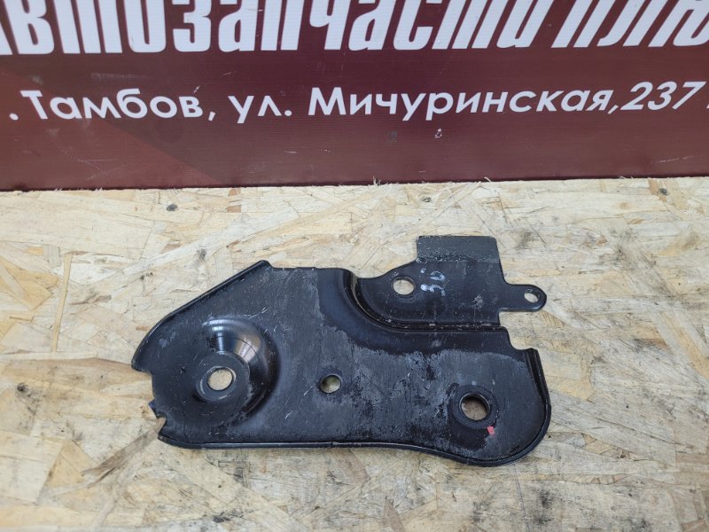 Кронштейн подрамника