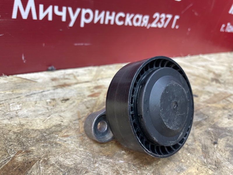 Ролик приводного ремня