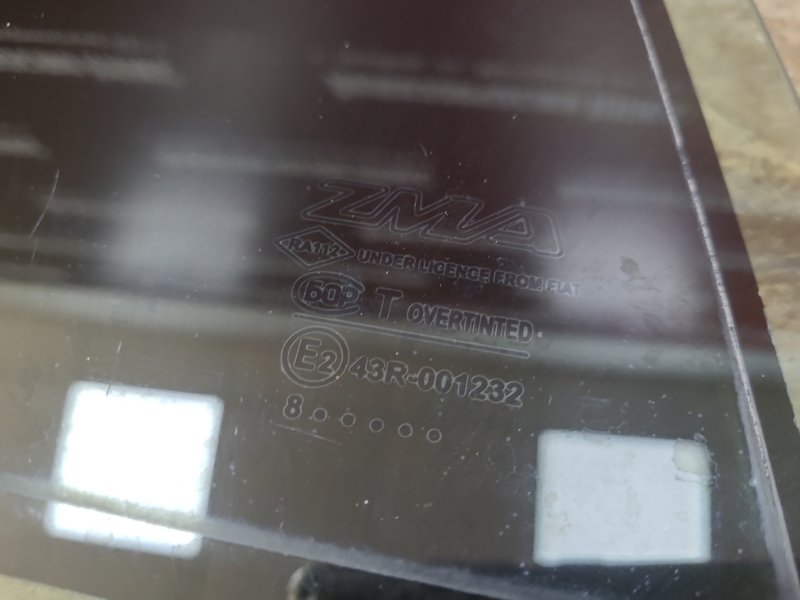 Стекло двери