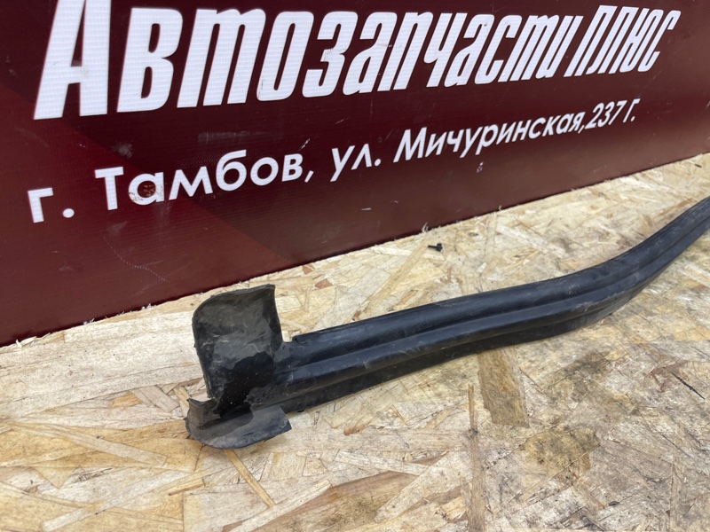 Уплотнитель жабо