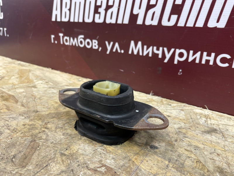 Опора двигателя