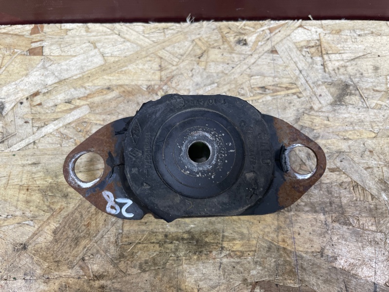 Опора двигателя