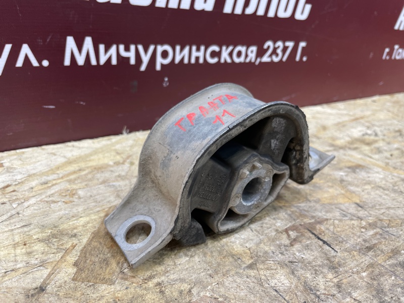 Опора двигателя