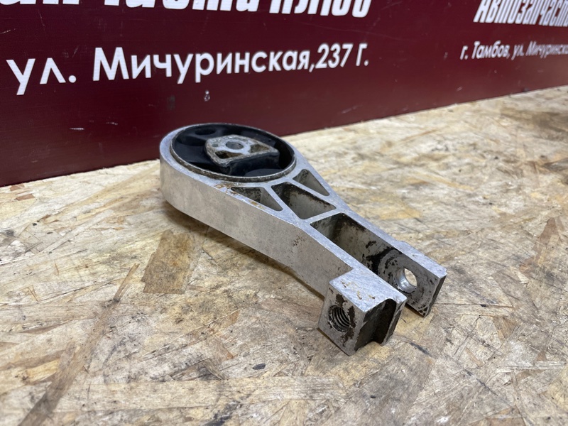 Опора двигателя