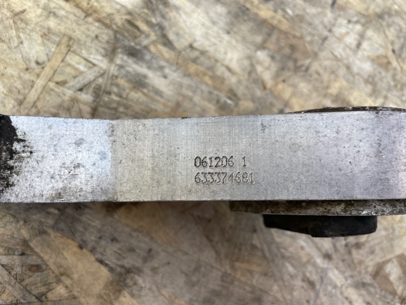 Опора двигателя