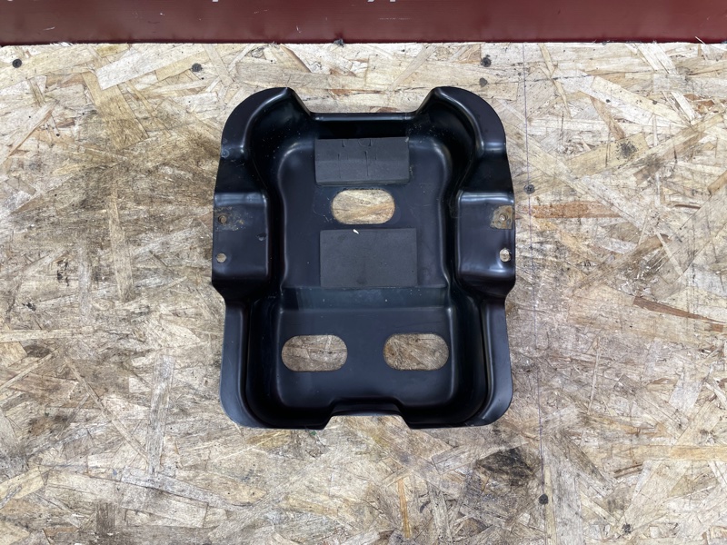 Кронштейн топливного абсорбера