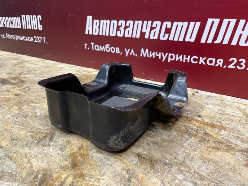 Кронштейн топливного абсорбера