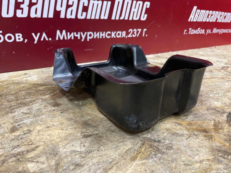 Кронштейн топливного абсорбера