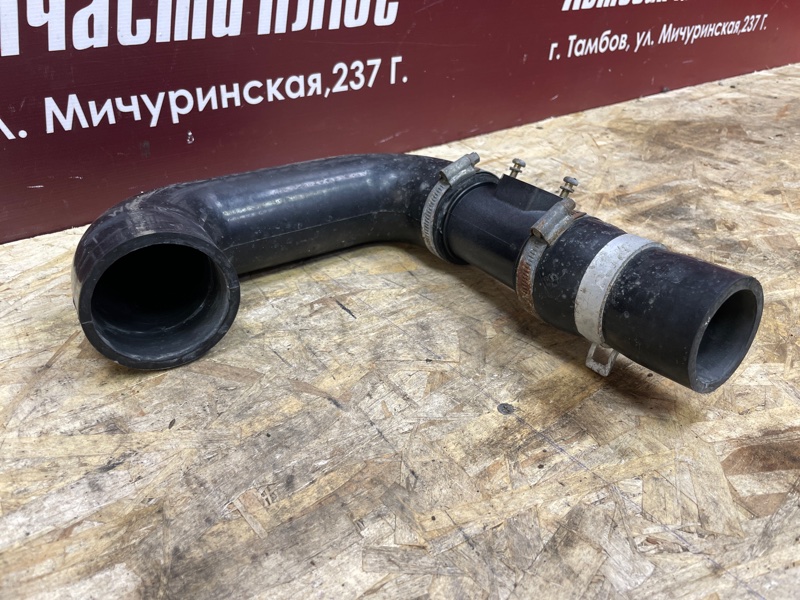 Патрубок интеркулера