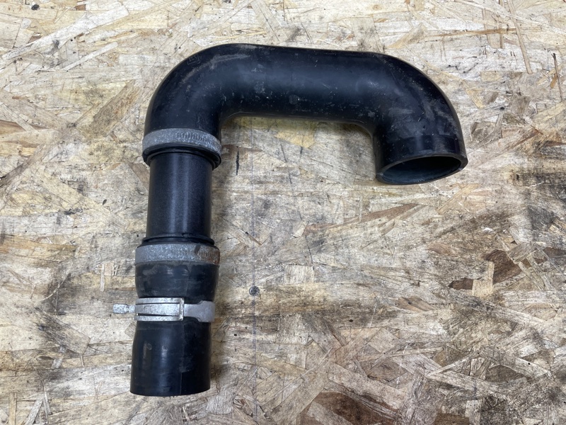 Патрубок интеркулера