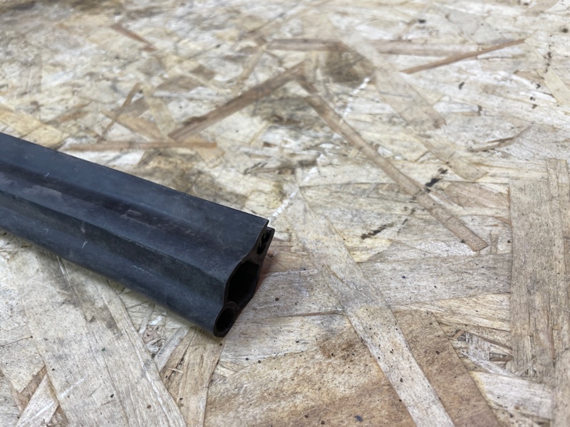 Уплотнитель жабо