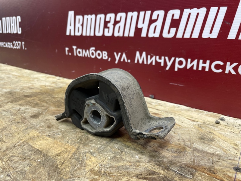 Опора двигателя