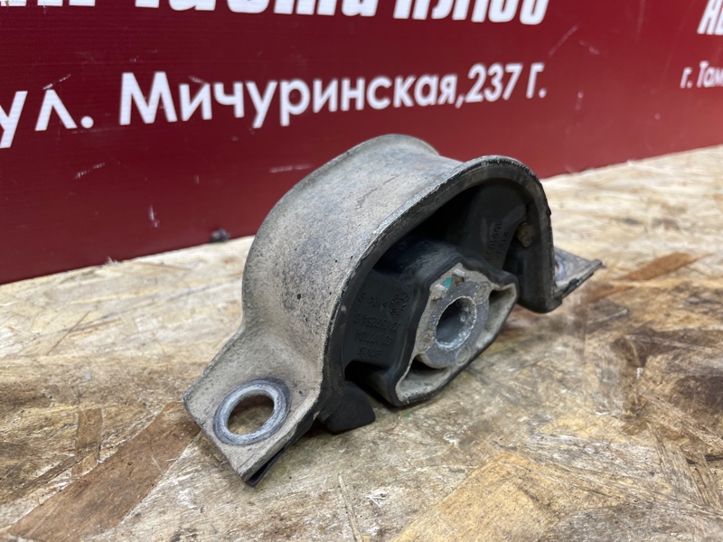 Опора двигателя