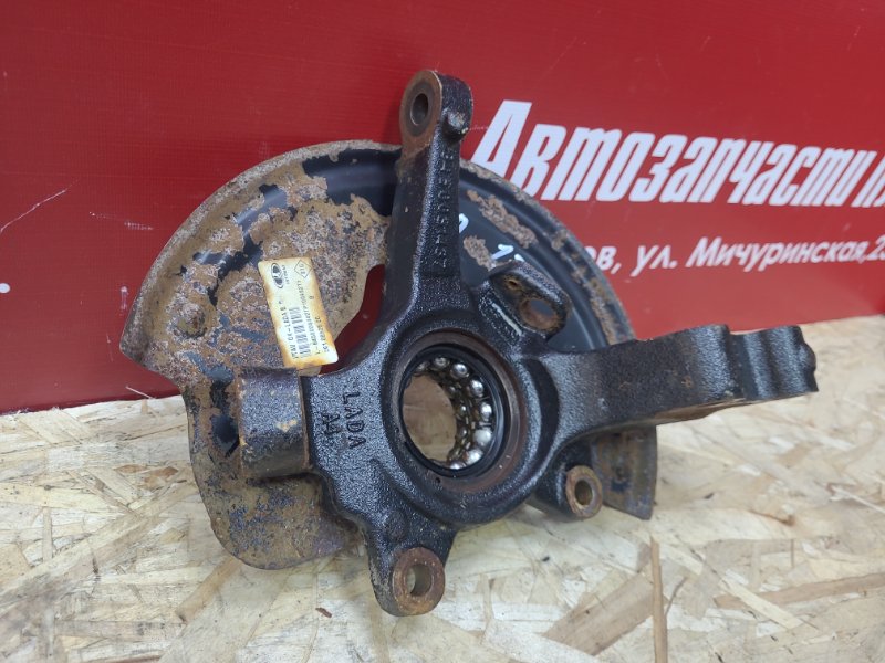 Кулак поворотный