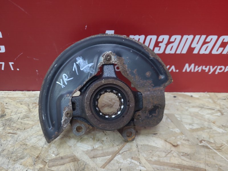 Кулак поворотный