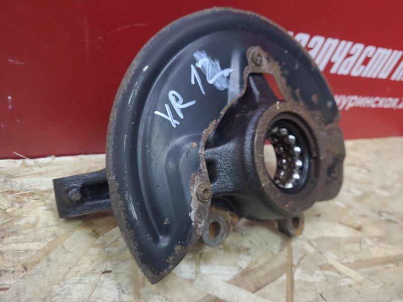 Кулак поворотный