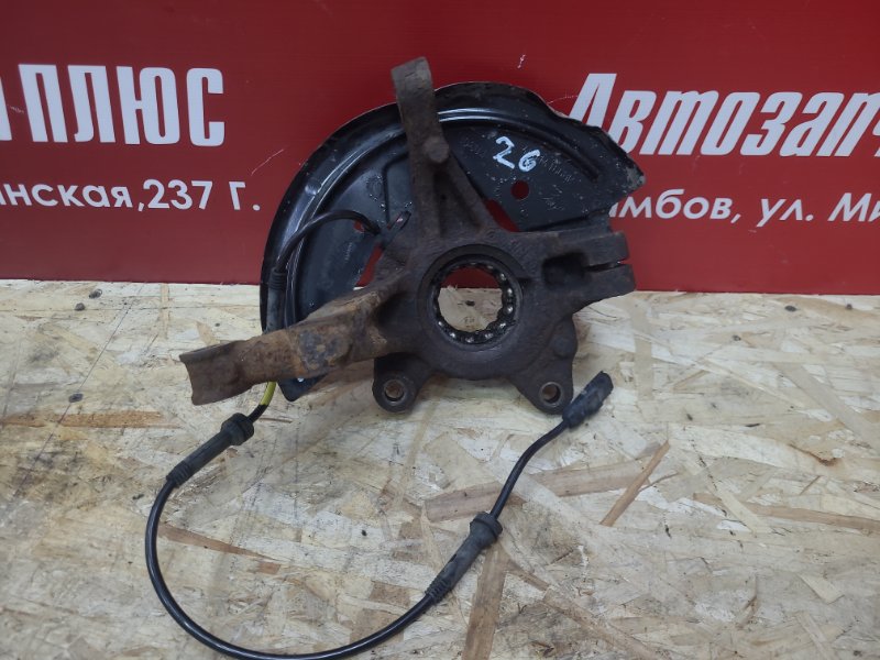 Кулак поворотный