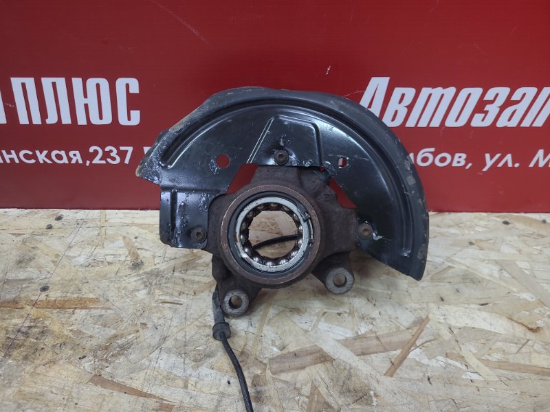 Кулак поворотный