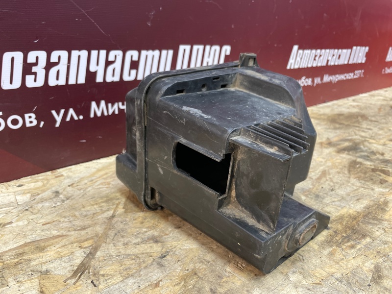 Корпус блока предохранителей