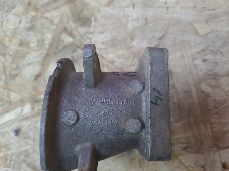 Фланец дроссельной заслонки