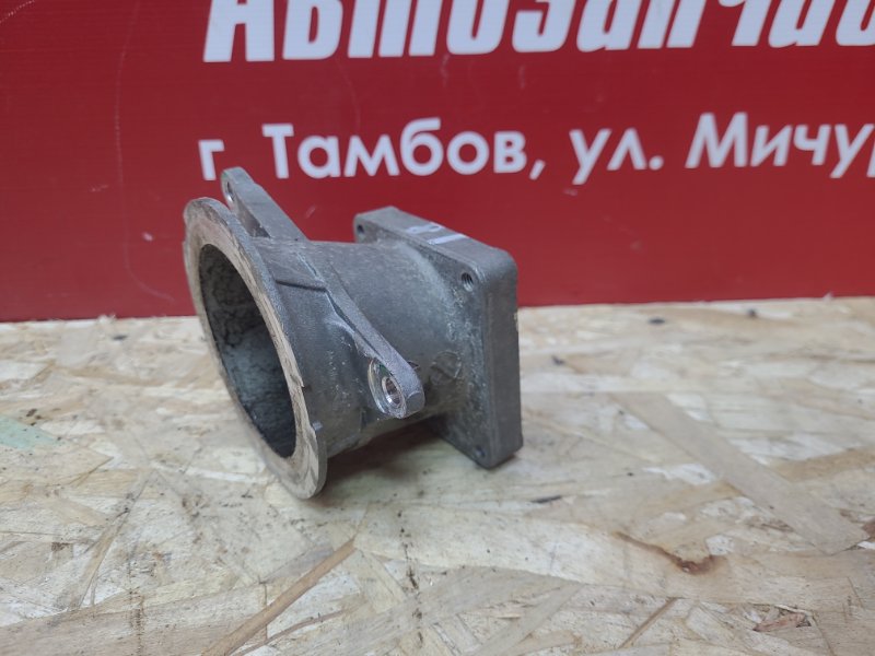 Фланец дроссельной заслонки