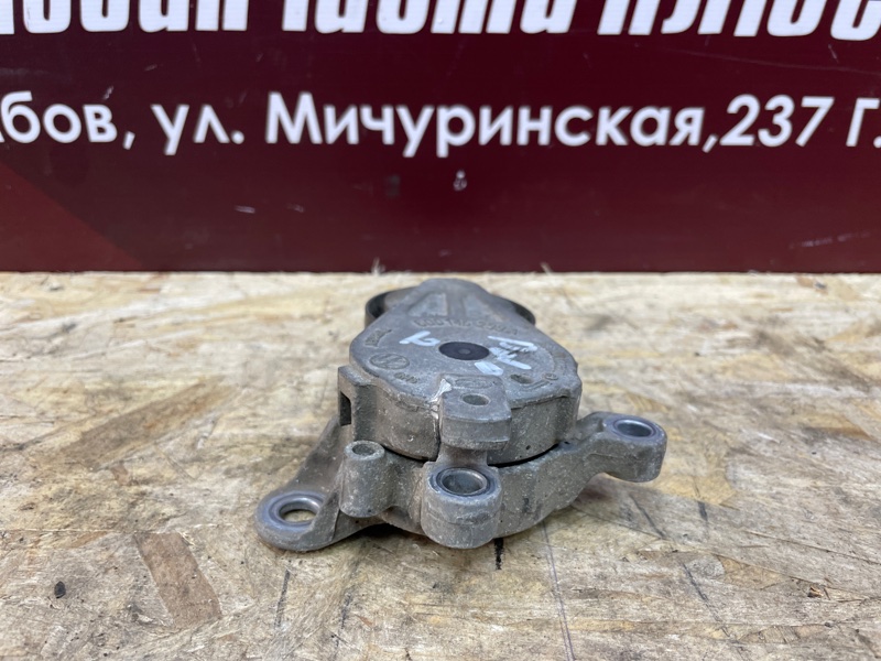 Натяжитель ремня