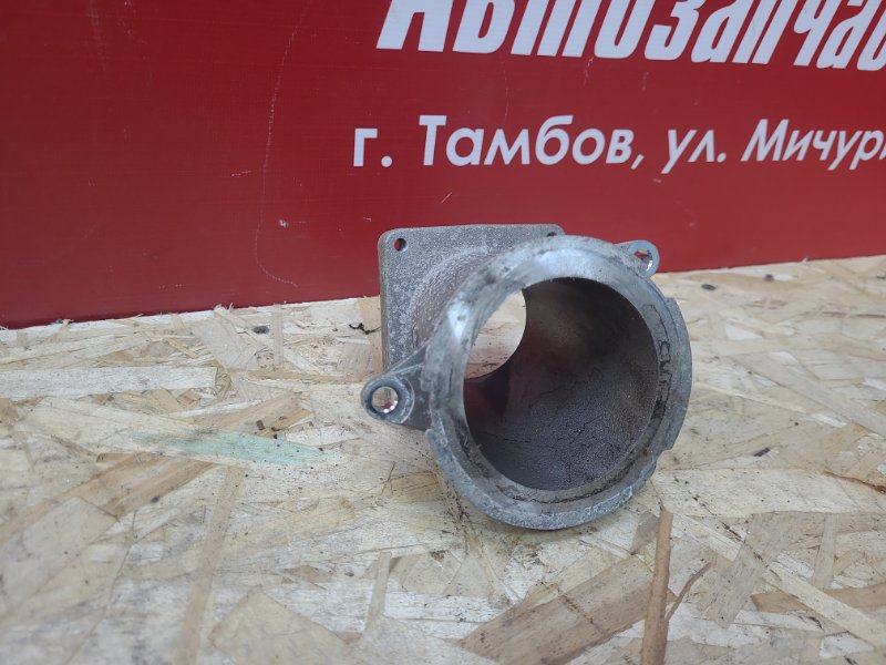 Фланец дроссельной заслонки