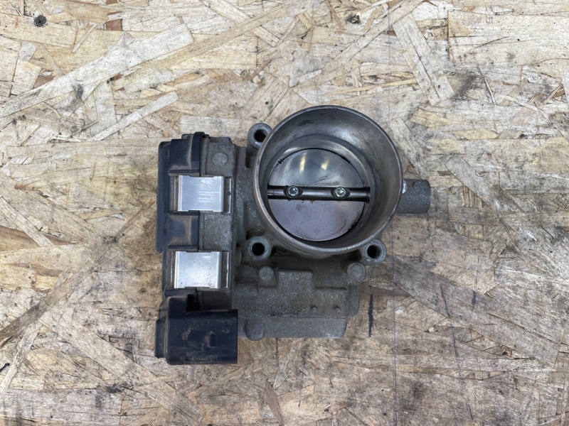 Дроссельная заслонка