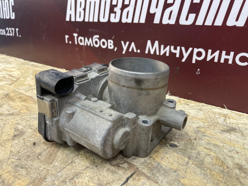 Дроссельная заслонка