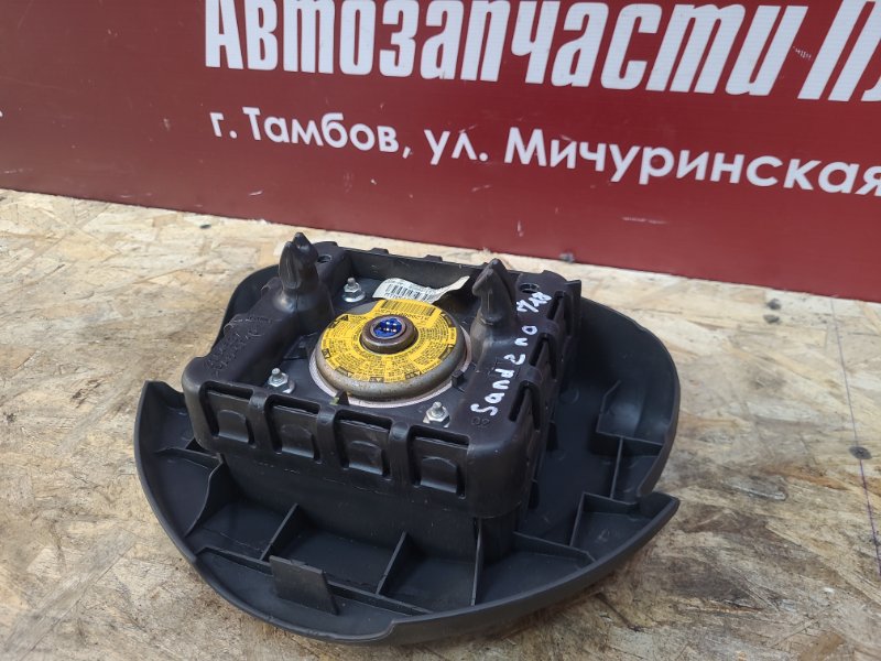 Подушка безопасности водителя