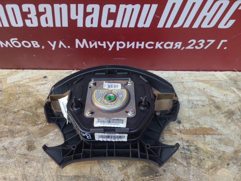 Подушка безопасности водителя